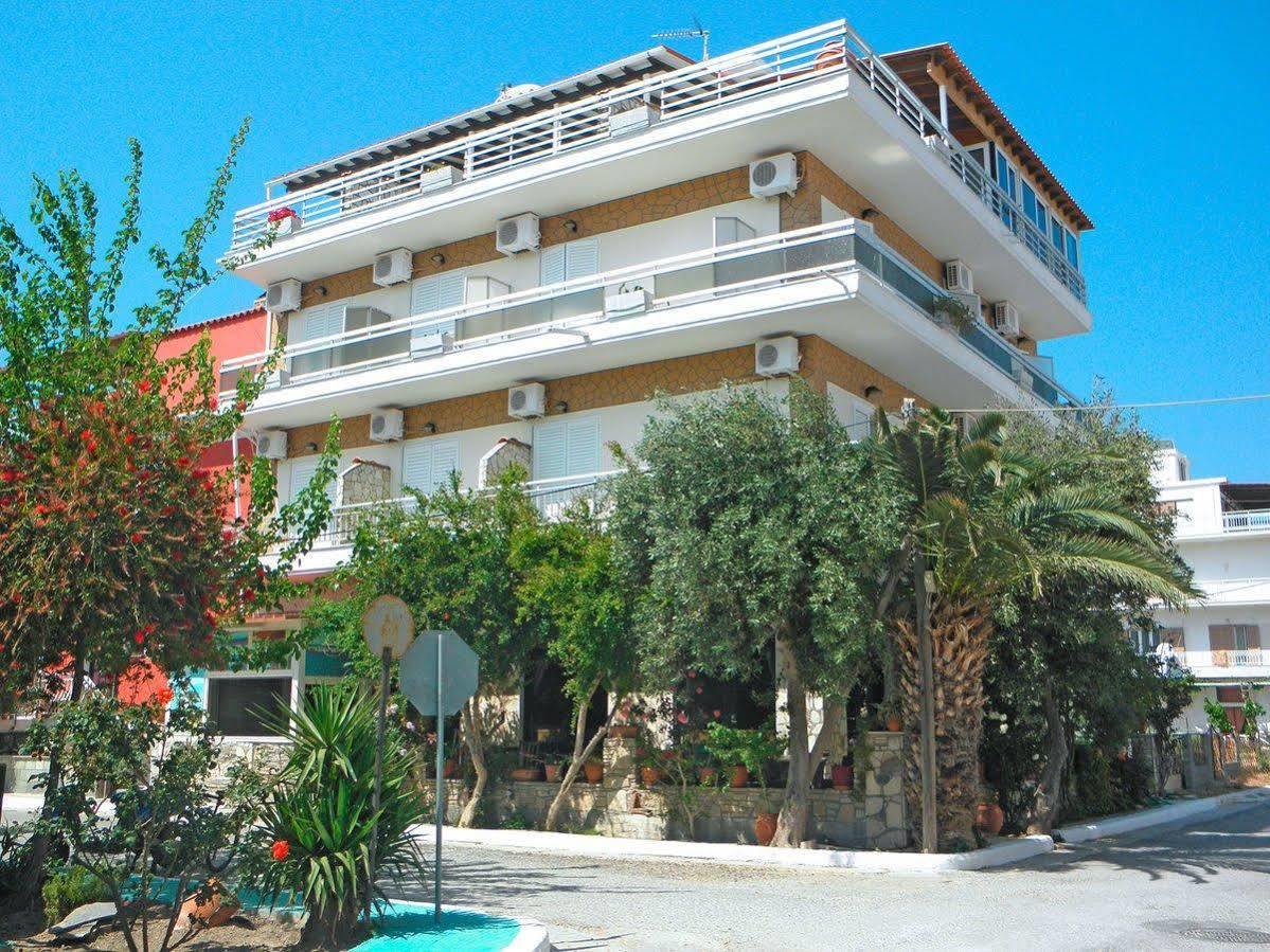 Hotel Venetia Ireo  Exterior photo